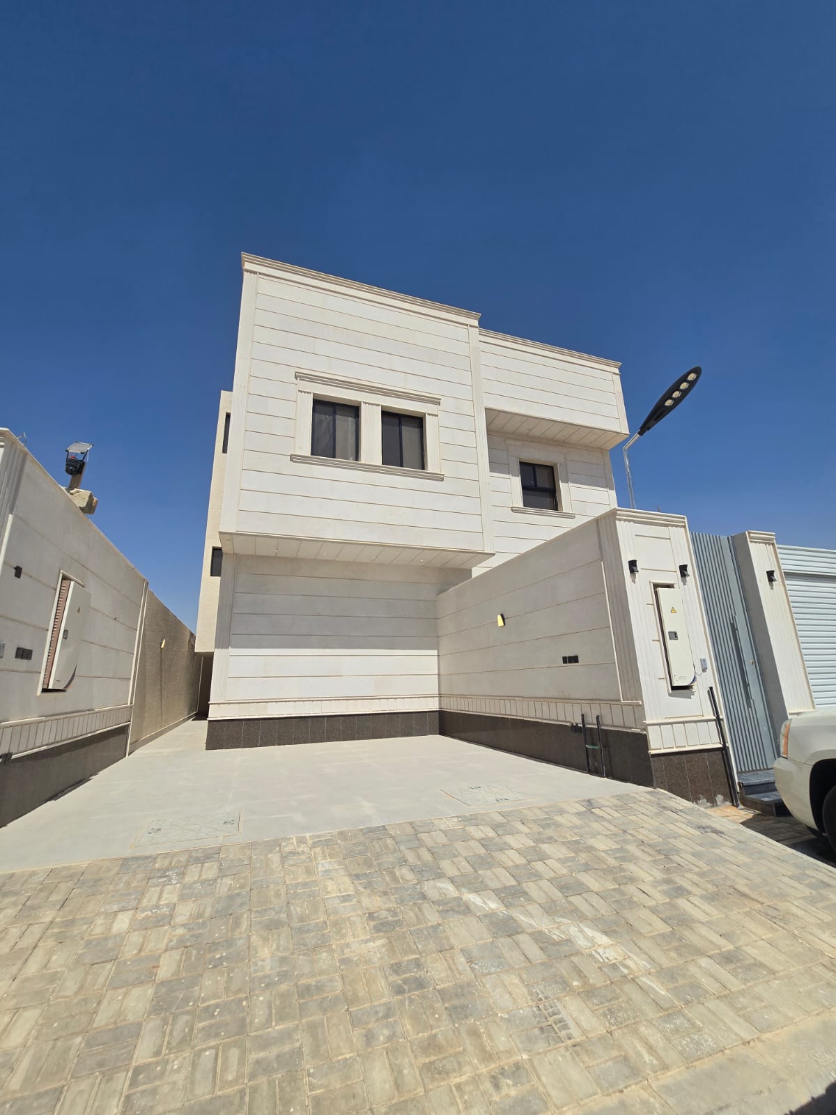 دور أول - الرياض/ ظهرة نمار - لوحة 3 - 1081