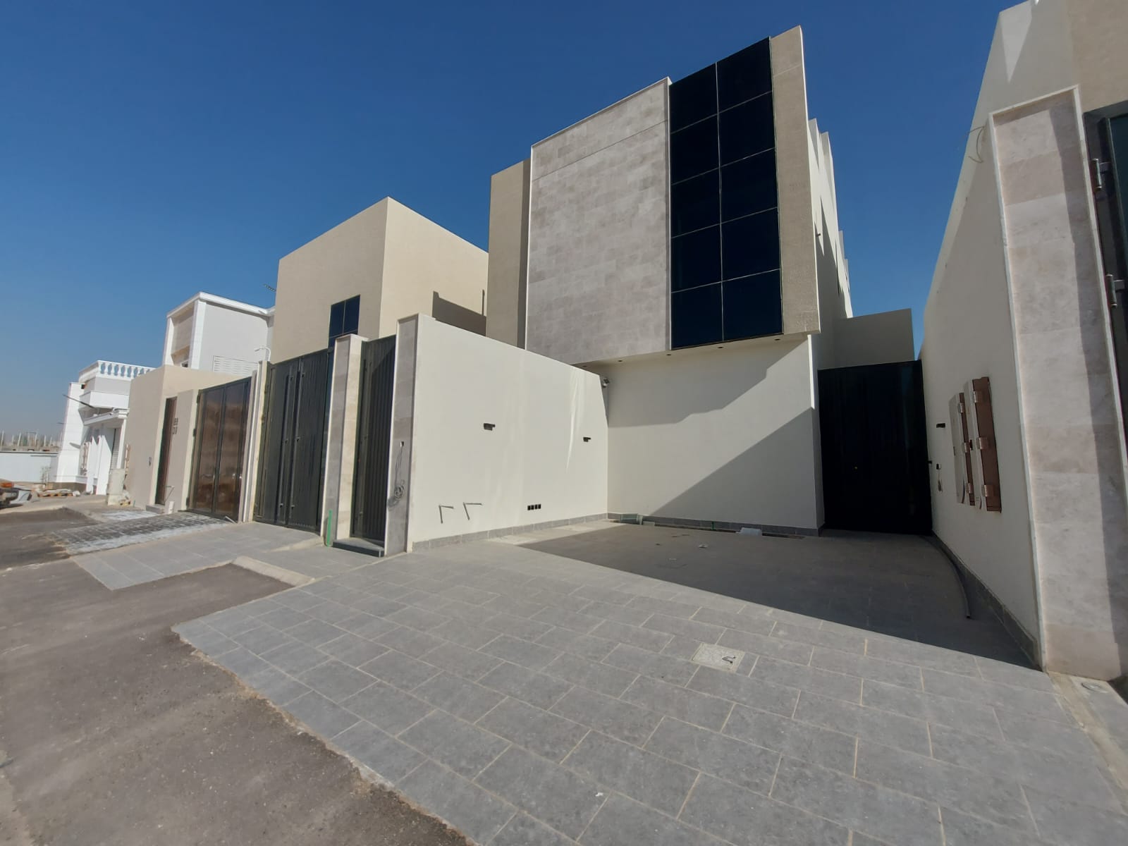 دور أرضي - الرياض/ظهرة نمار - لوحة 3 - 1093