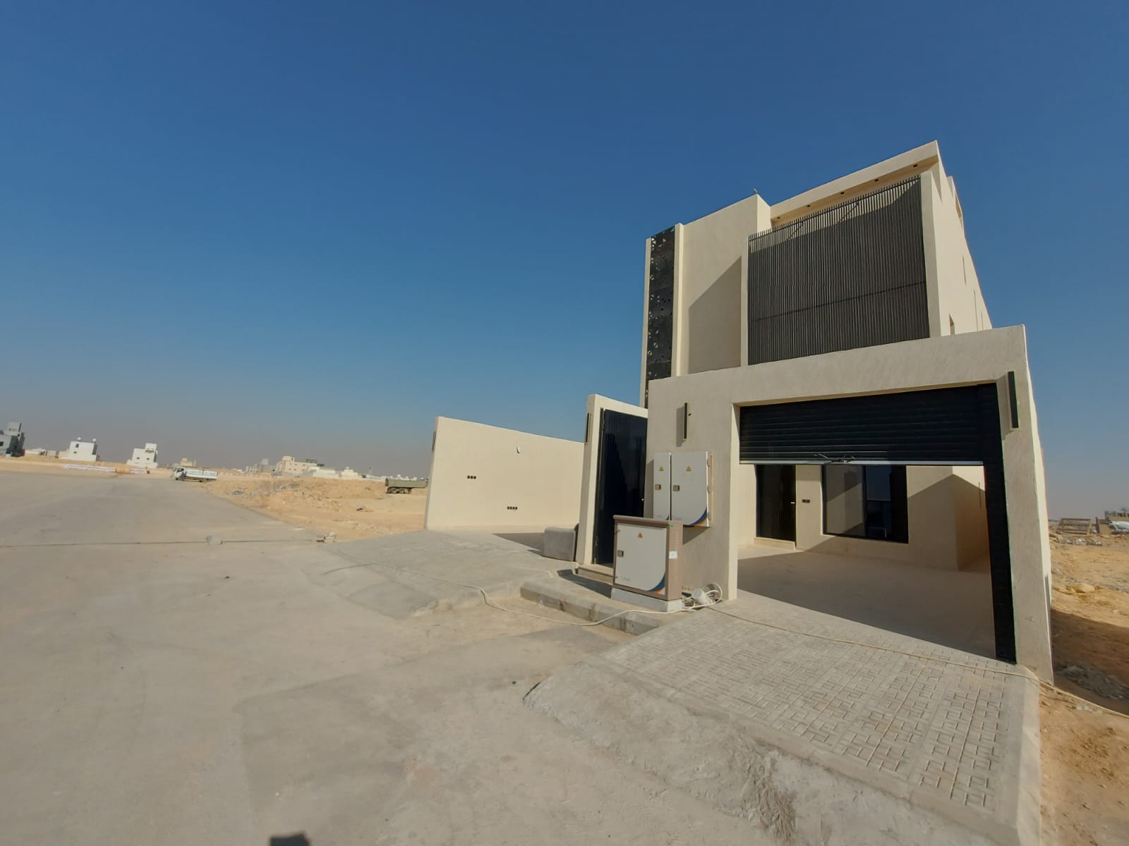 دور أول - الرياض/ظهرة نمار - لوحة 3 - 1094